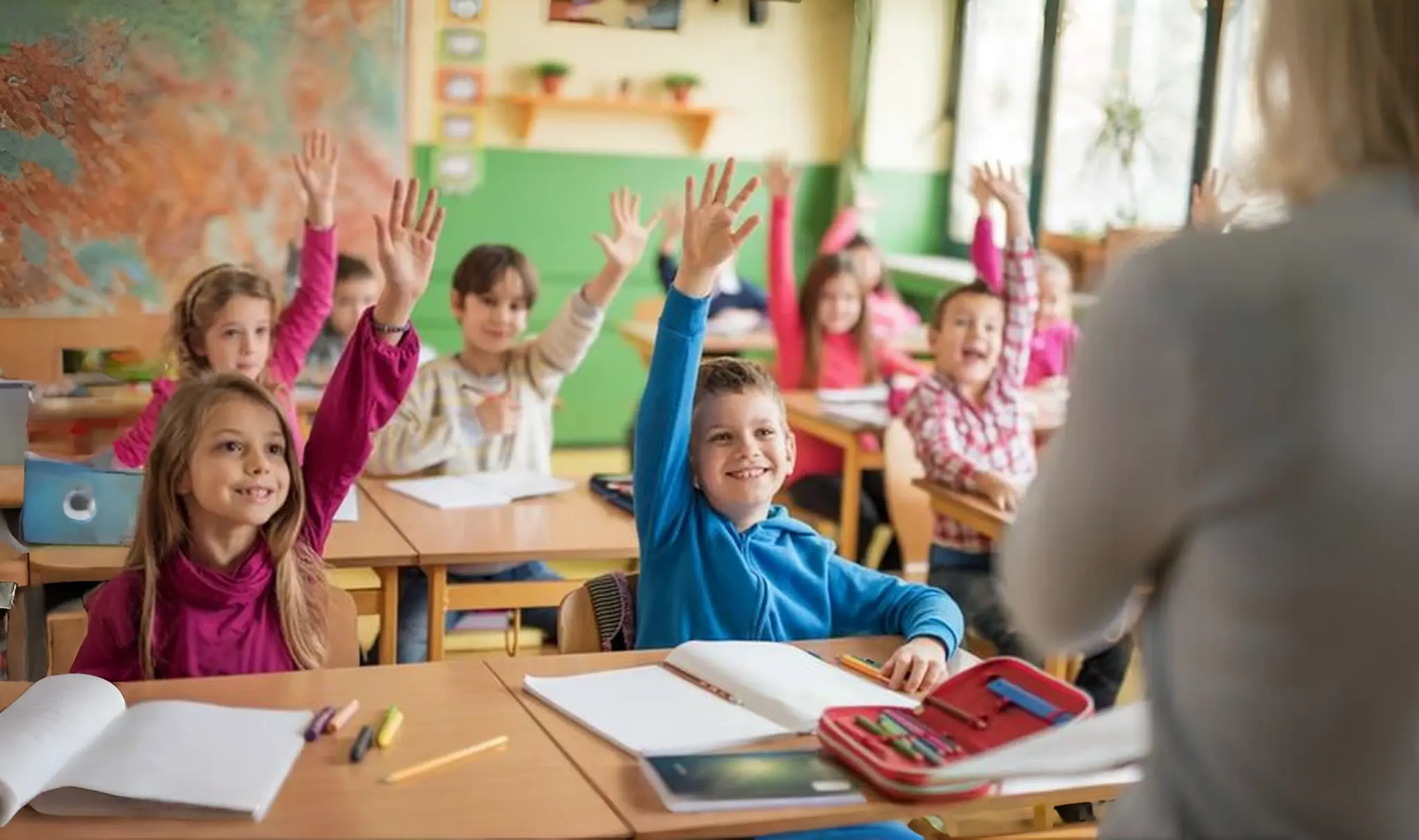 Kids representing the students of the best online tuition classes.